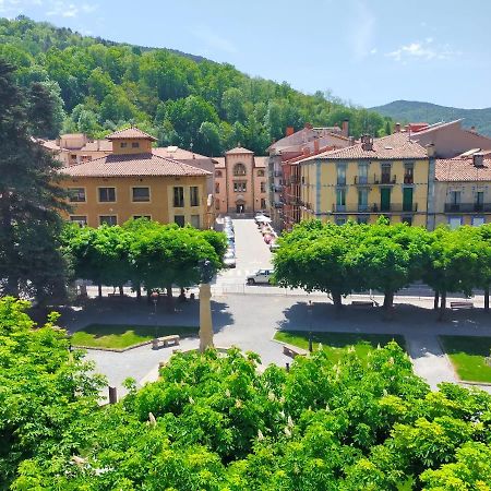 Can Planas Soleado, Amplio Con Vistas Y Parking Sant Joan de les Abadesses Exterior photo